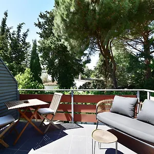 https://pequeo-y-acogedor-apartamento-en-cadaqus.topcostabravahotels.com